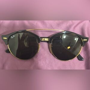 Ray Ban RB 4346 Clubround Classic Sunglasses